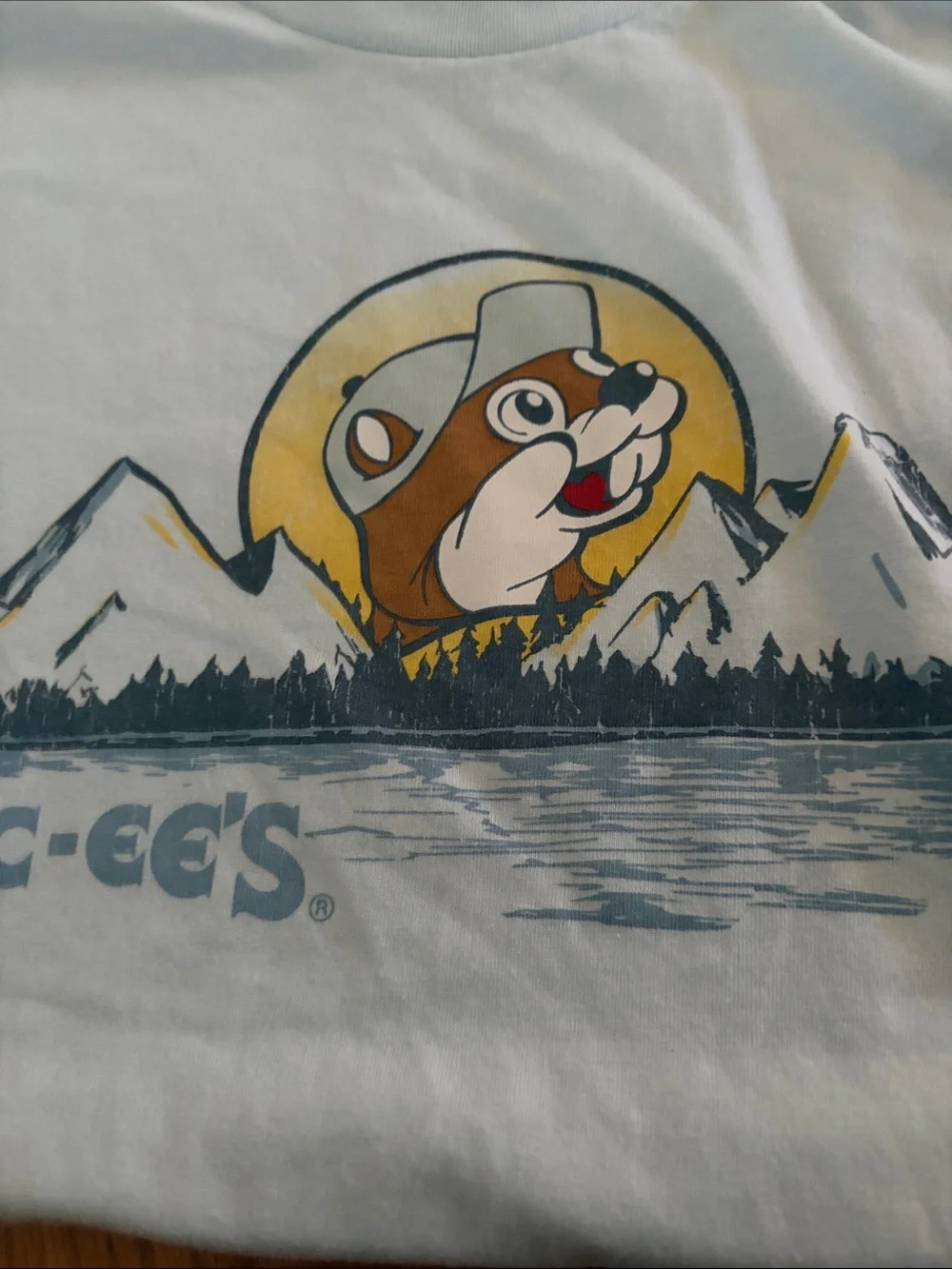 Buc-ee's Women's White Short-Sleeve Graphic Tee - Yellow Accent - Picture 4 of 6